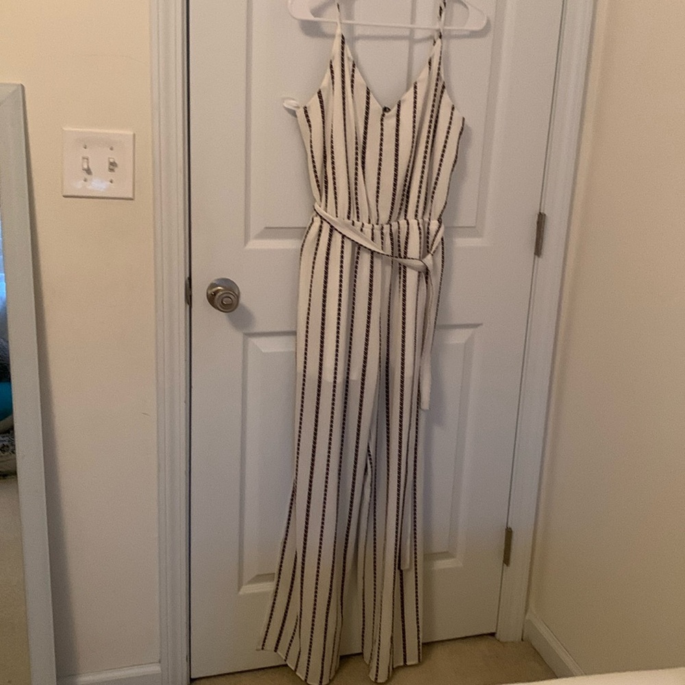 Ladies One ❤️ clothing Jumpsuit from Macy’s- size Large